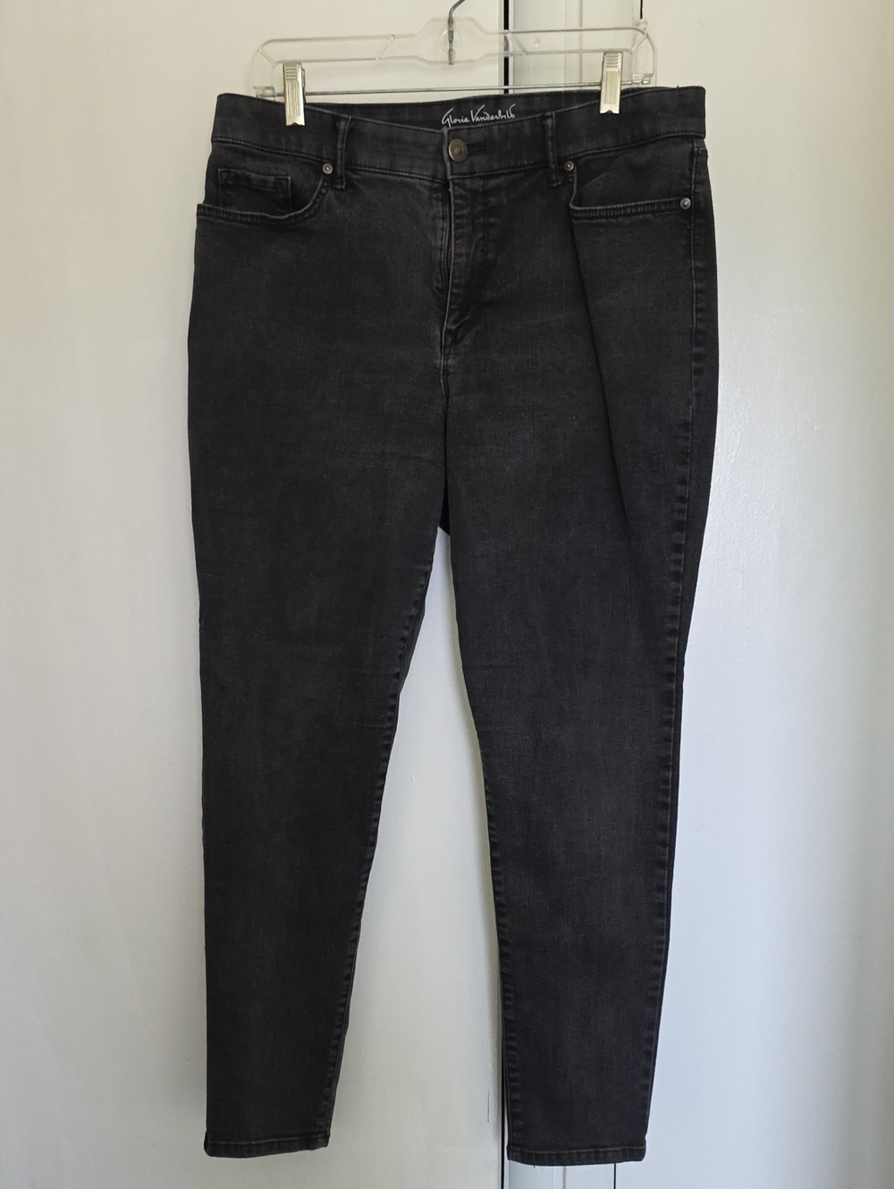 Gloria Vanderbilt Slim Black Skinny Jeans